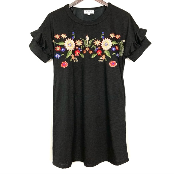 THML Embroidered Shift Dress Women’s Size M Ruffle Sleeve Lined Stretch Knit
